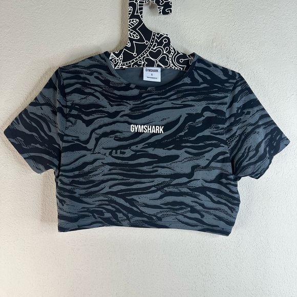 Gymshark animal graphic crop top size small - Picture 2 of 6